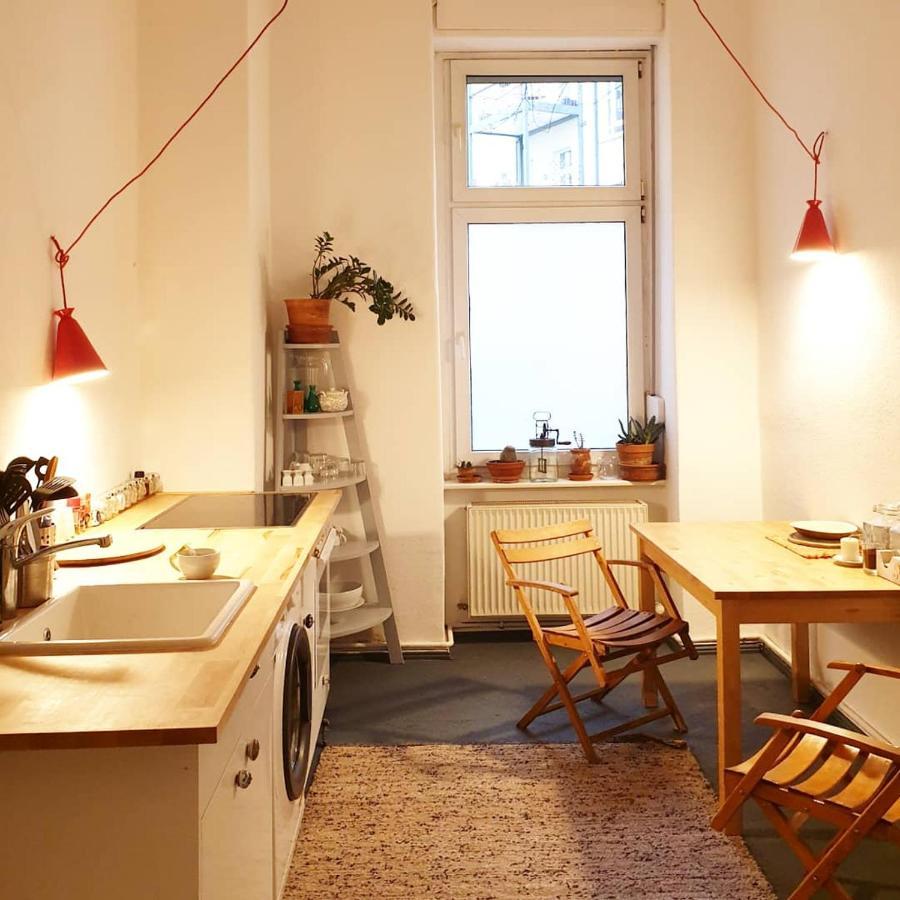 2 Room Apartment In Center Friedrichshain Berlim Exterior foto